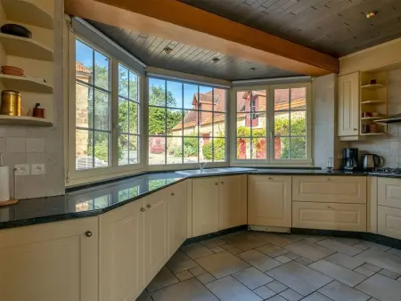 Maison périgourdine avec piscine privée, 18 personnes, Rouffignac : photo 11
