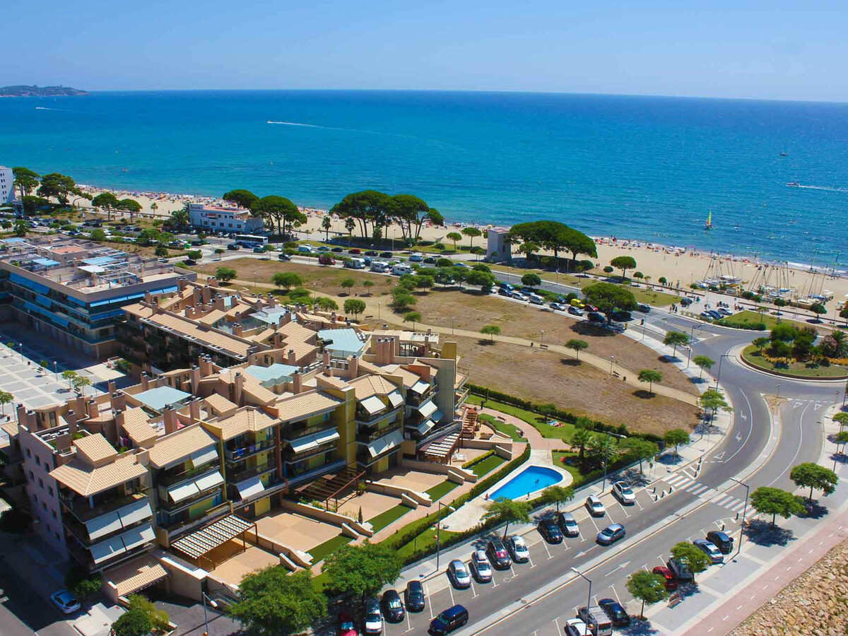 Appartement 5 chambres, terrasse 200 m² et parking à Cambrils - Photo 2