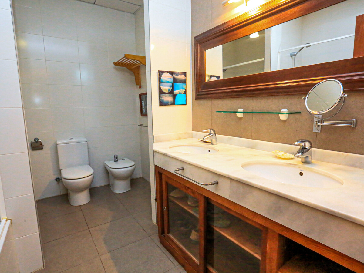 Appartement 5 chambres, terrasse 200 m² et parking à Cambrils - Photo 33