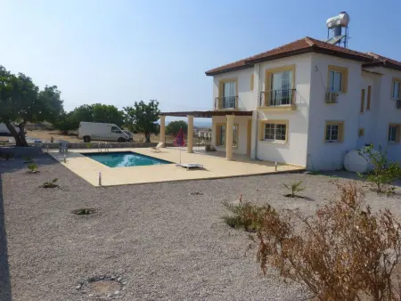 Villa 4 chambres vue mer à Kyrenia, piscine privée : photo 32