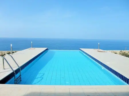 Villa Blue Horizon - Piscine infinity face à la mer à Kyrenia : photo 4