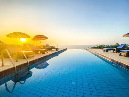 Villa Blue Horizon - Piscine infinity face à la mer à Kyrenia : photo 19