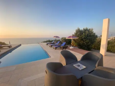 Villa Blue Horizon - Piscine infinity face à la mer à Kyrenia : photo 30