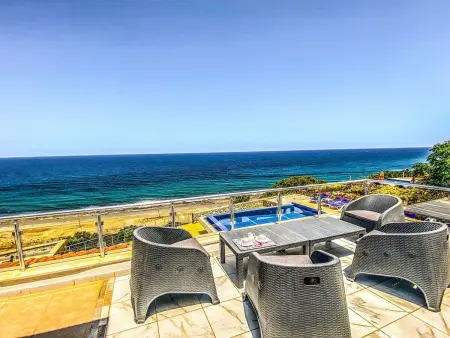 Villa Meerblick : Infinity-pool et vue mer à Esentepe : photo 48