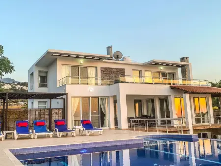 Villa Meerblick : Infinity-pool et vue mer à Esentepe : photo 51