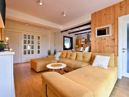 Maison Sunny Hill avec piscine et spa à Veliko Trgovisce : photo 13