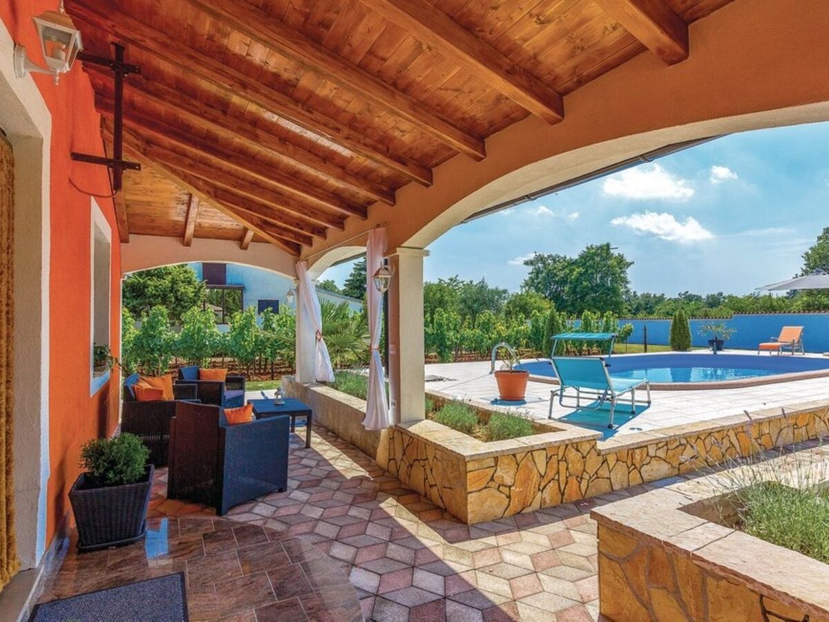 Maison Angelina avec piscine privée à Marčana - Photo 18