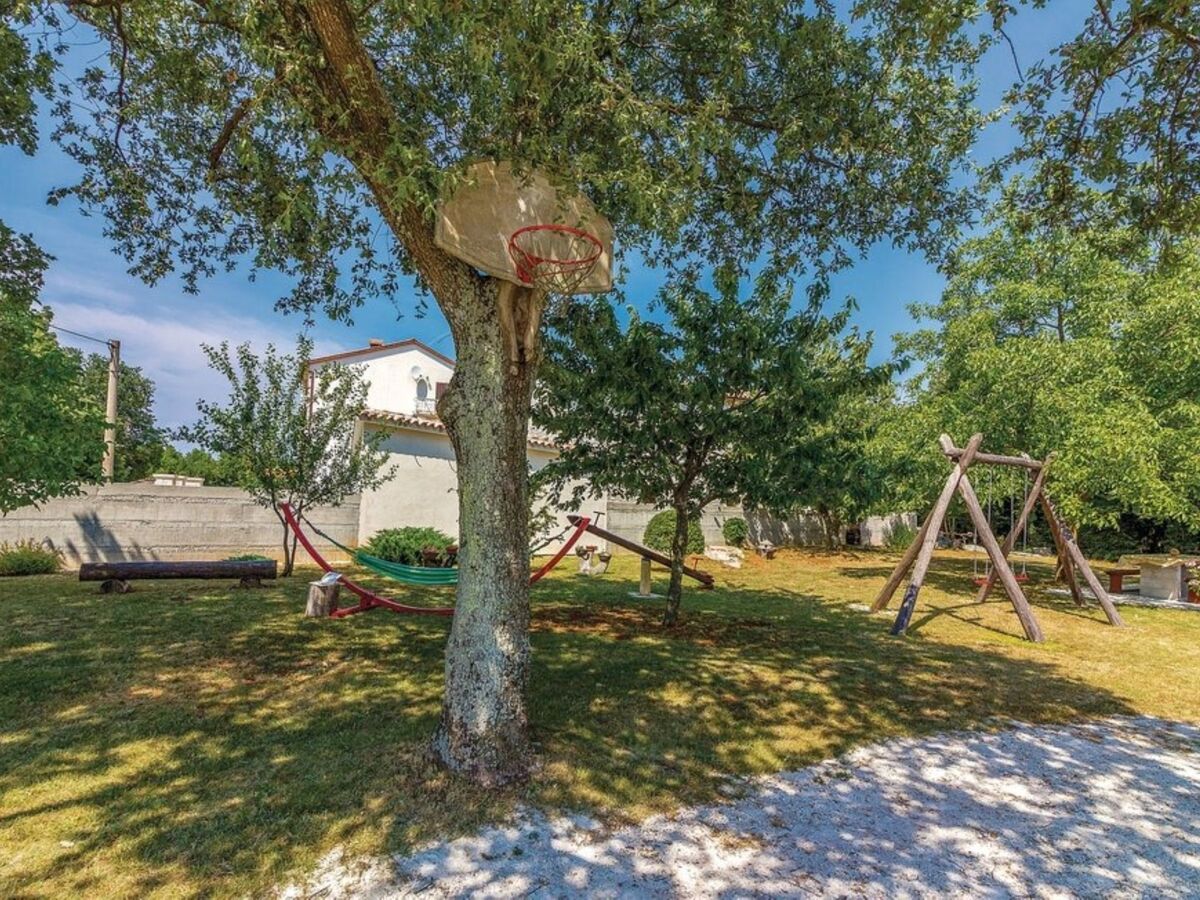 Maison Angelina avec piscine privée à Marčana - Photo 21