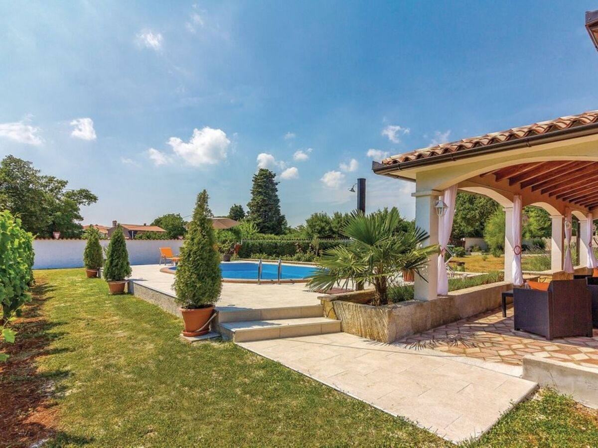 Maison Angelina avec piscine privée à Marčana - Photo 27