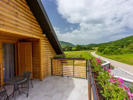 Mali Medo – Maison luxe bois avec wellness, Gospić : photo 8