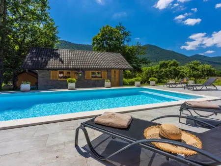 Mali Medo – Maison luxe bois avec wellness, Gospić : photo 11