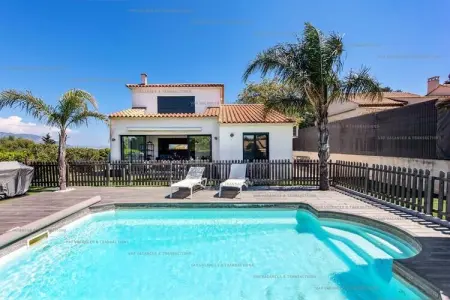 Location appartement à SIX FOURS LES PLAGES, Maisons & Villas pour 7 Personnes