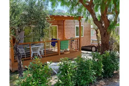 Location appartement à Pietra Ligure, Mobil-home dans un camping à Pietra Ligure