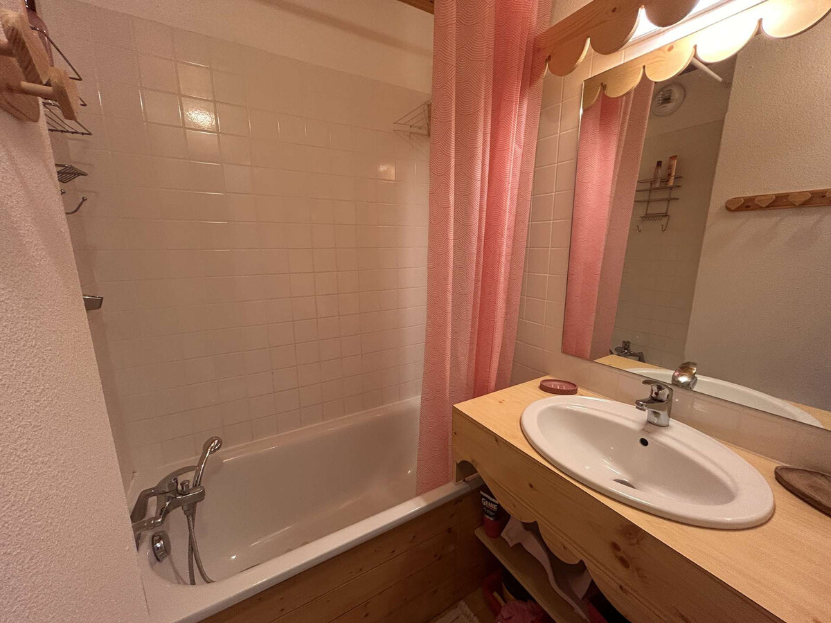 Appartement pieds des pistes à Risoul, sauna inclus - Photo 10
