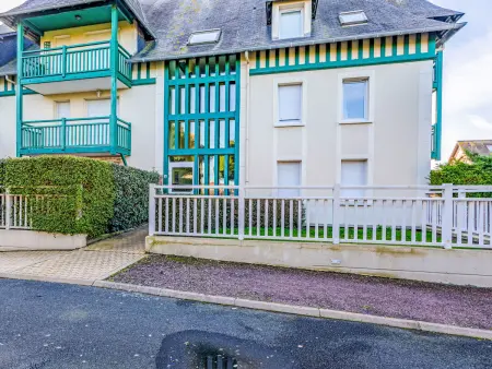 Appartement Les Goélands à Cabourg, 750 m de la mer : photo 16