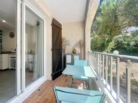 Location appartement à Saint Cyr sur Mer, Studio Climatisé à Saint-Cyr-sur-Mer