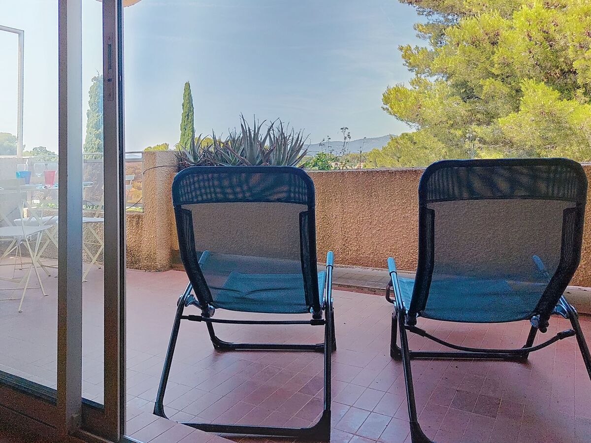 Studio Les Jardins du Soleil, vue mer à Six Fours - Photo 2