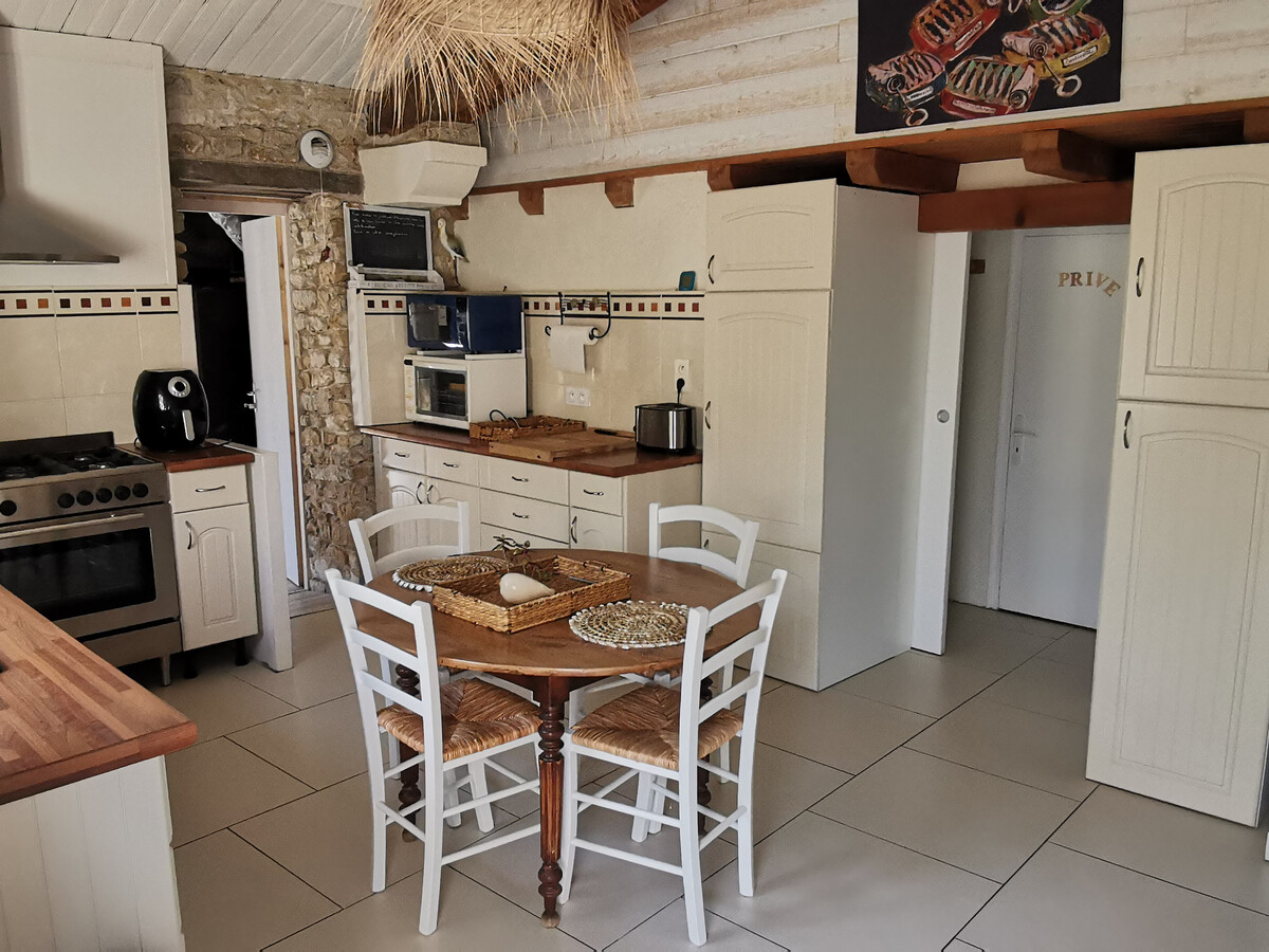 Maison en pierres 6 pers, jardin et terrasse SO - Photo 3