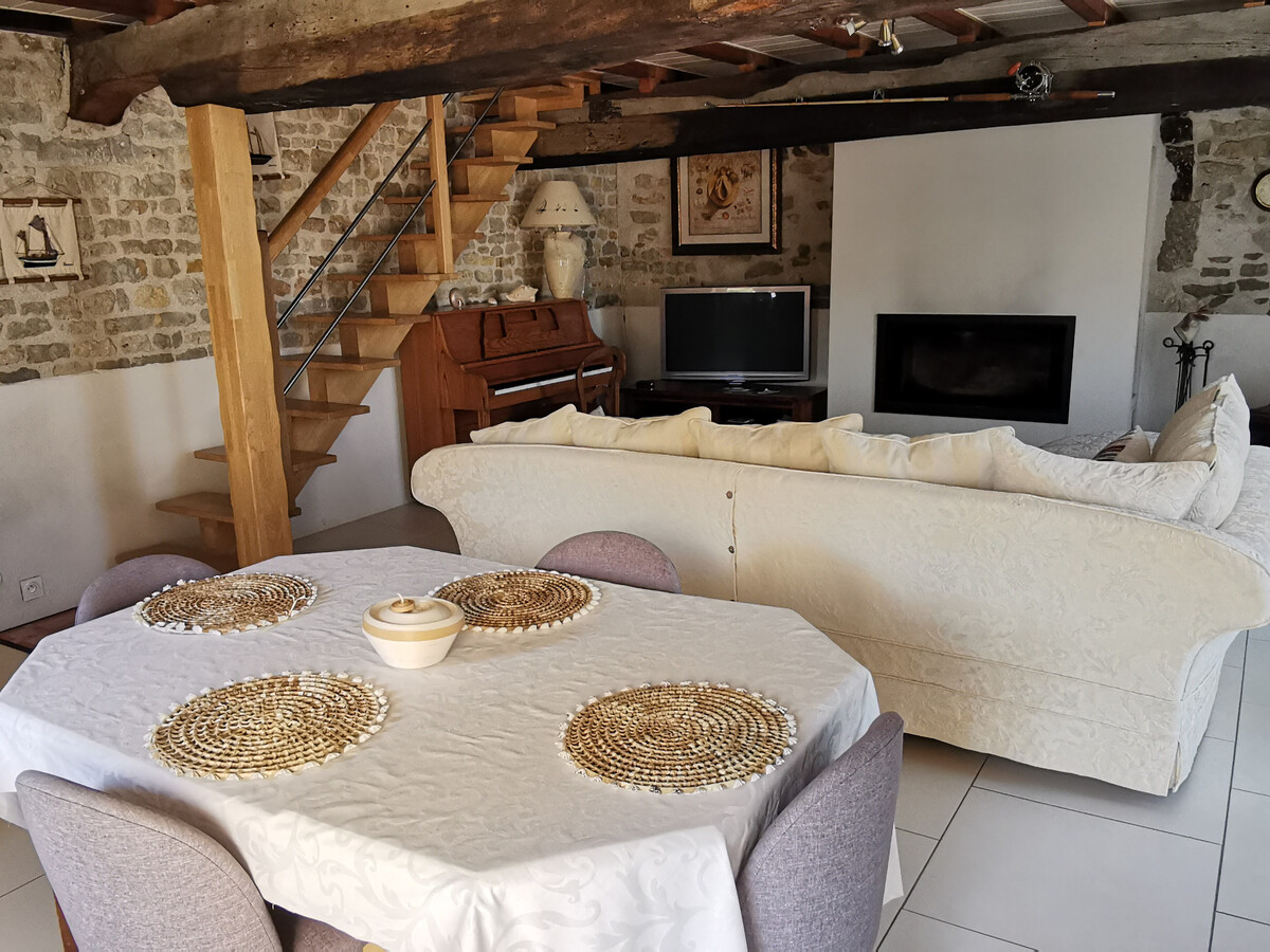 Maison en pierres 6 pers, jardin et terrasse SO - Photo 14