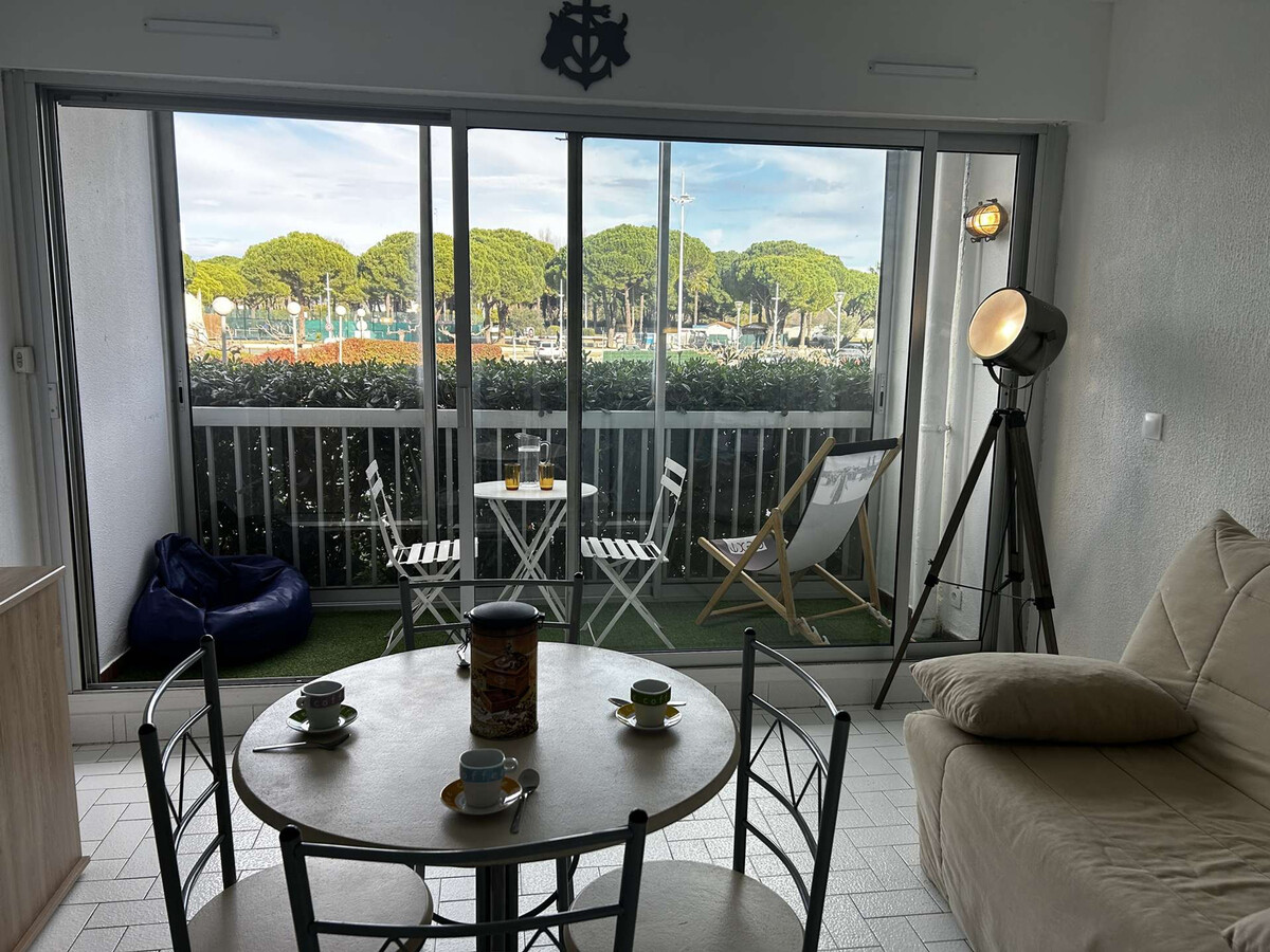 Studio cabine 4 pers Port Camargue, terrasse et parking - Photo 7