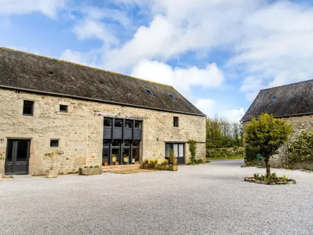 Location gite à Réville, Maison Historique en Normandie, Proche Plage