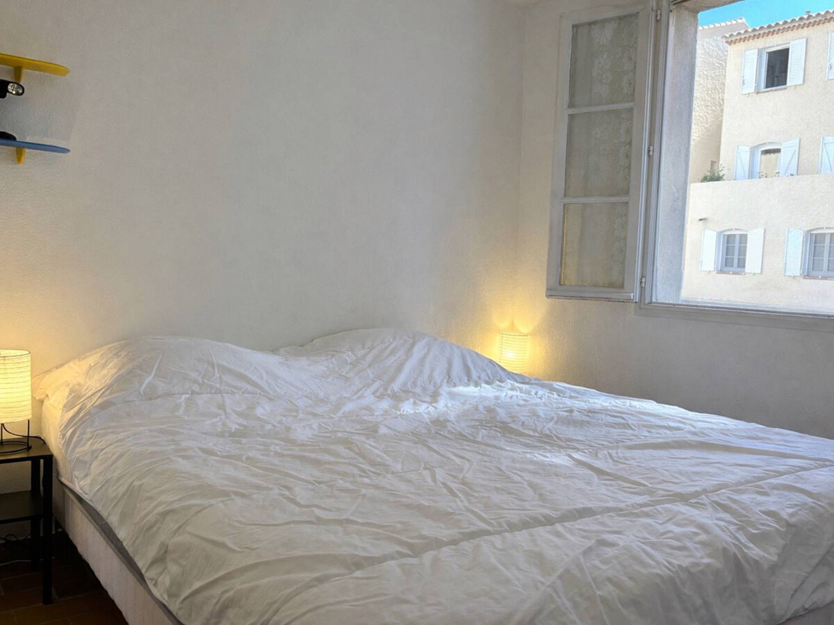 T2 40m² rez-de-jardin avec terrasse 28m² à Hyères - Photo 10