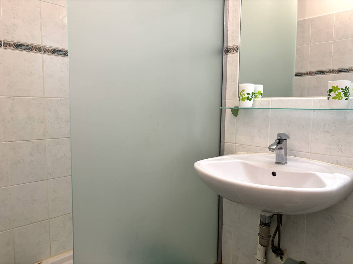 T2 40m² rez-de-jardin avec terrasse 28m² à Hyères - Photo 12