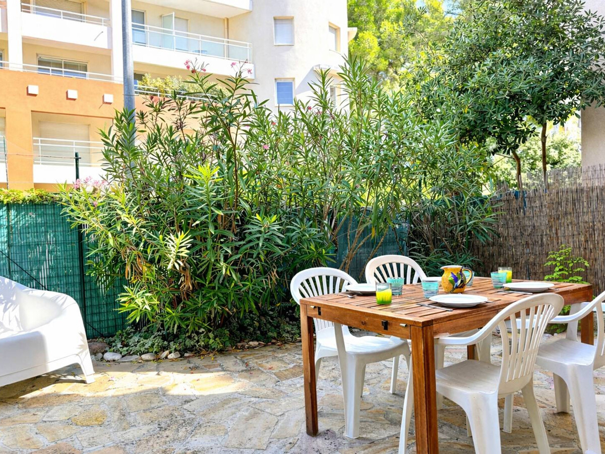 T2 40m² rez-de-jardin avec terrasse 28m² à Hyères - Photo 13