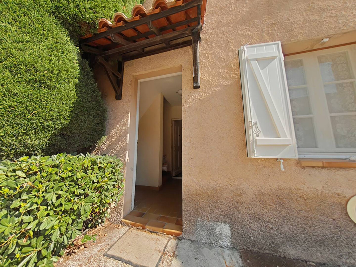 T2 40m² rez-de-jardin avec terrasse 28m² à Hyères - Photo 14