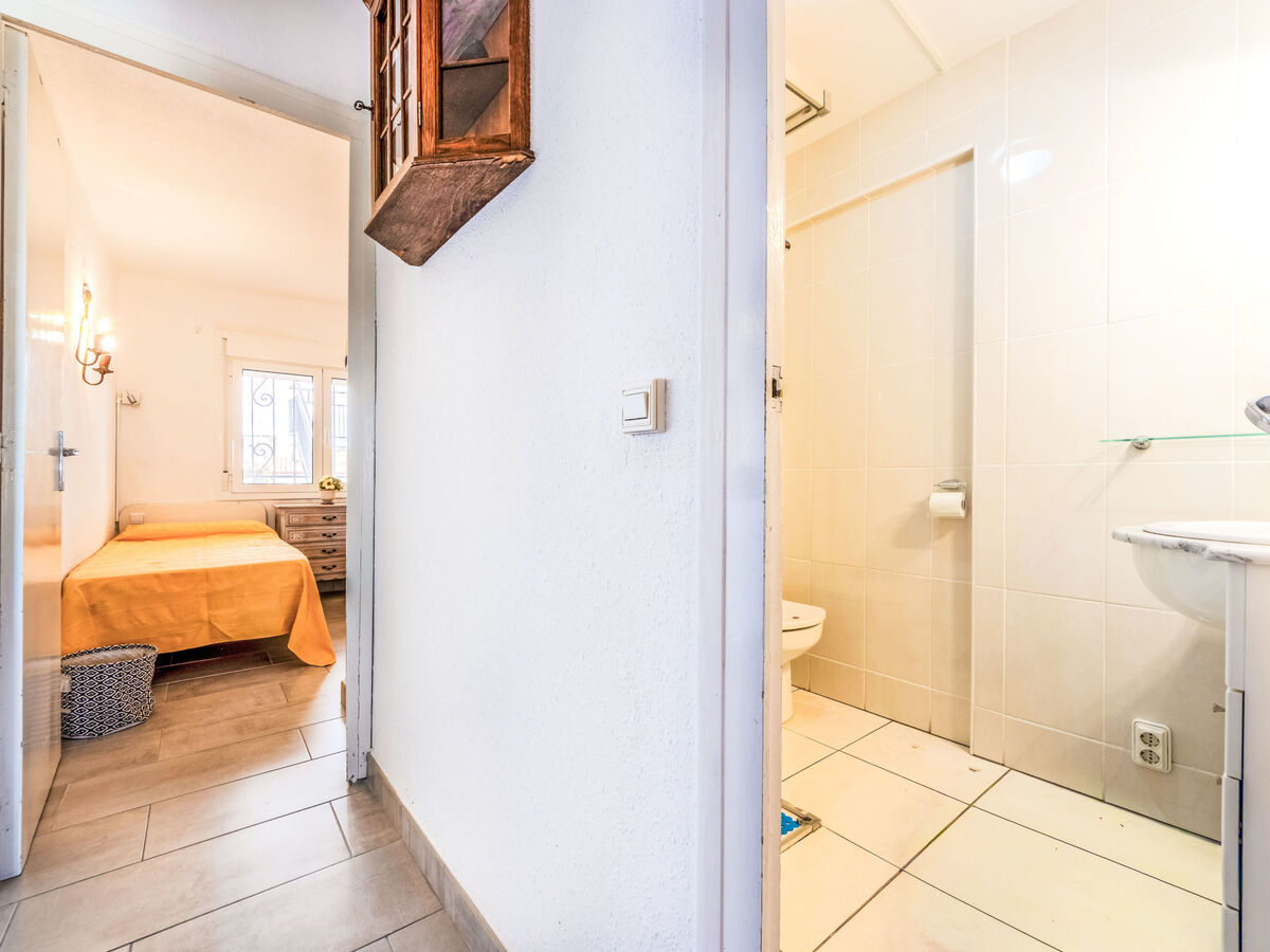 Pompeyo II – Appartement 80 m² à 350 m de la plage - Photo 19