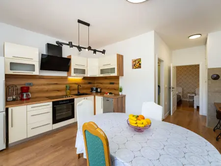 Maison Solo : 10 chambres, piscine et vue lac à Ploče : photo 9