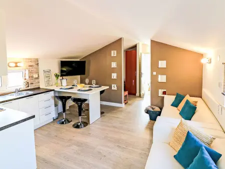 Maison Solo : 10 chambres, piscine et vue lac à Ploče : photo 11