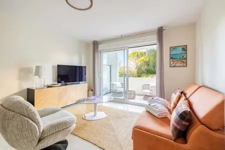 Location appartement à Cannes, Appartement spacieux climatisé 1 chambre/4 personnes – Avec piscine
