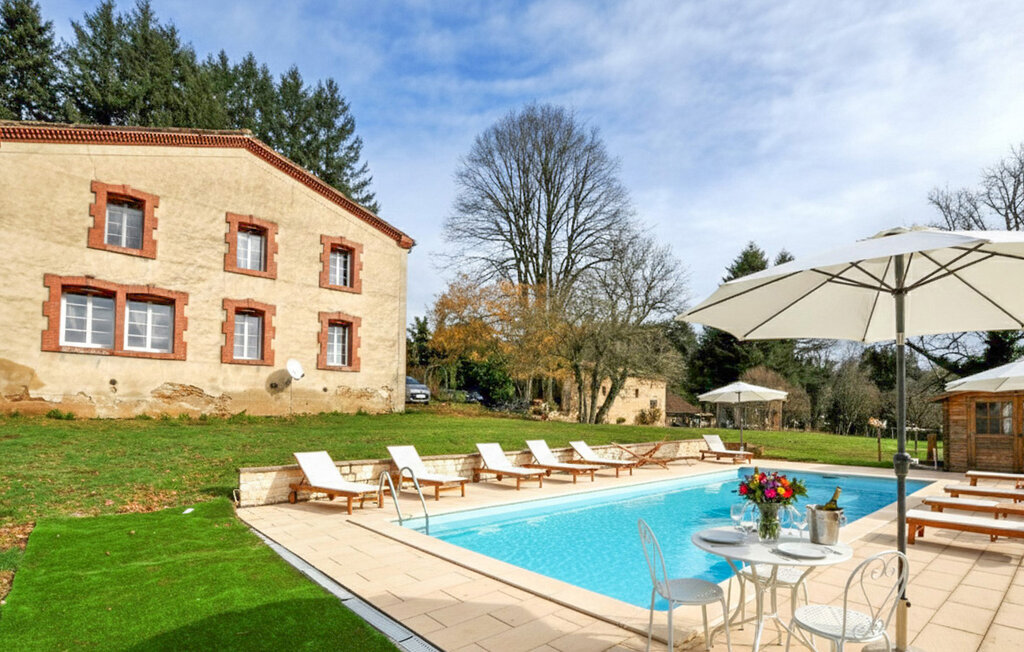 Maison 10 pers., piscine chauffée à Saint-Amans-Valtoret - Photo 1