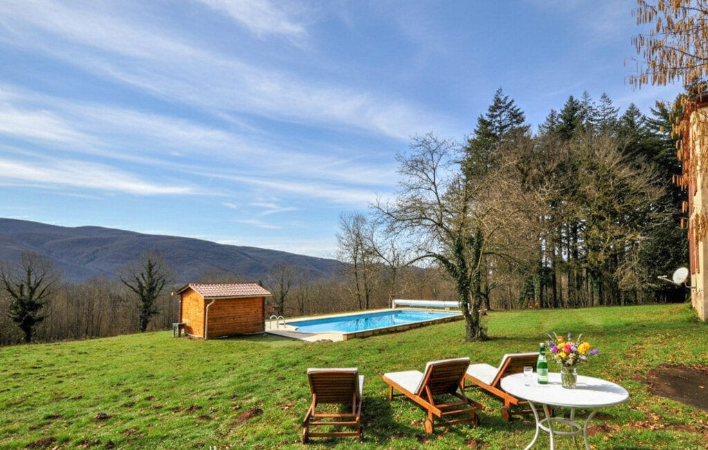 Maison 10 pers., piscine chauffée à Saint-Amans-Valtoret - Photo 2
