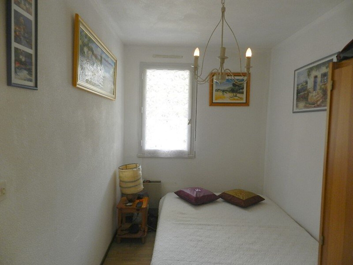 T2 Bormes-les-Mimosas : garage et accès direct plage - Photo 5