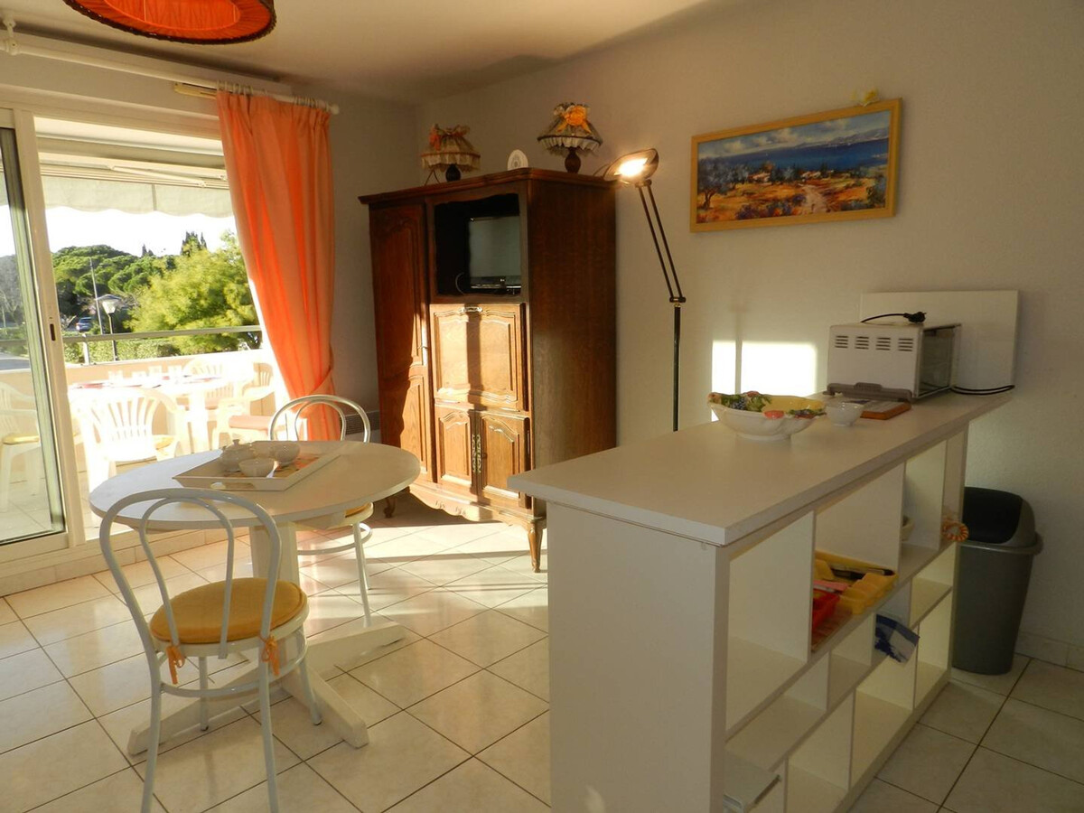 Studio avec terrasse ouest - Le Lavandou - Photo 4