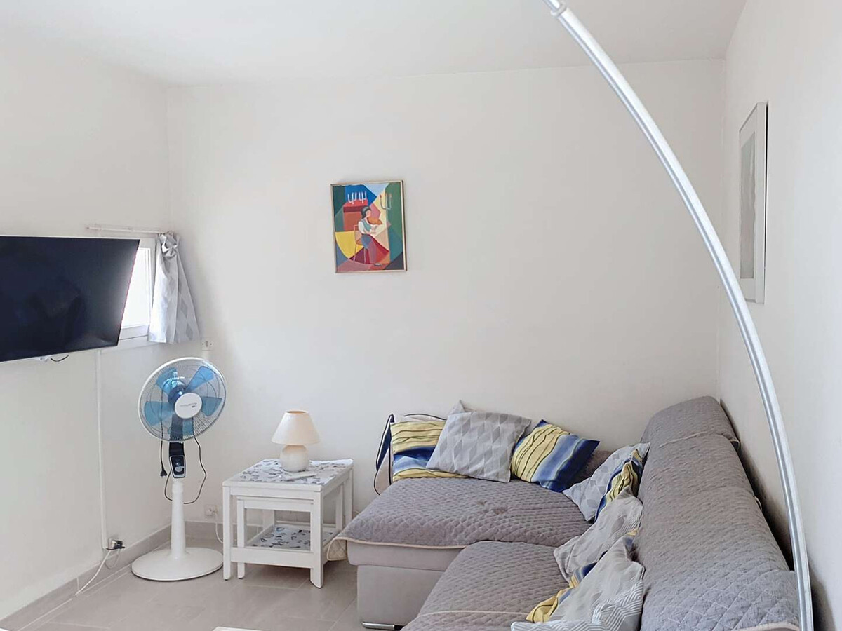 T3 climatisé Bormes-les-Mimosas, terrasse 35m², accès plage - Photo 2