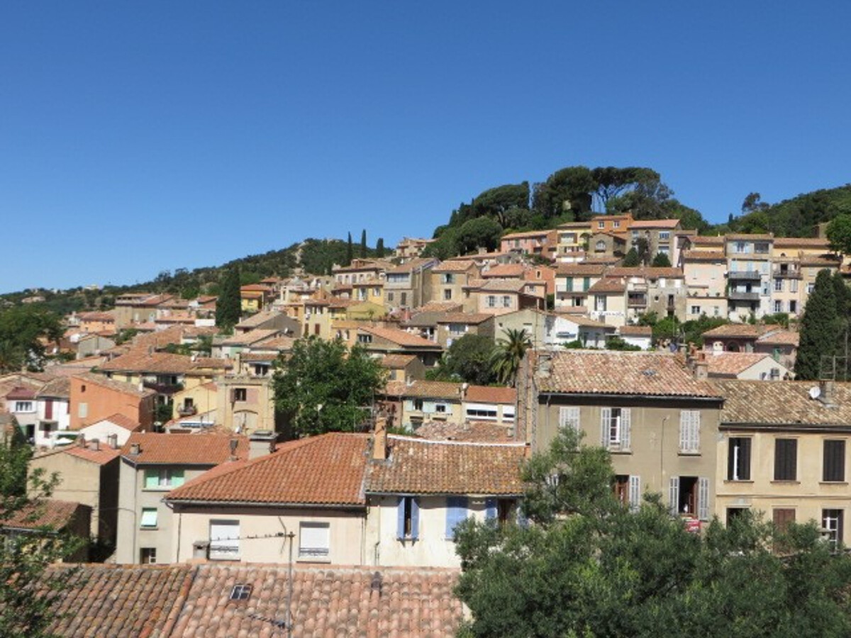 T3 climatisé Bormes-les-Mimosas, terrasse 35m², accès plage - Photo 12