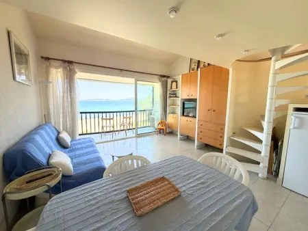 Studio mezzanine climatisé accès direct plage Port Grimaud : photo 3