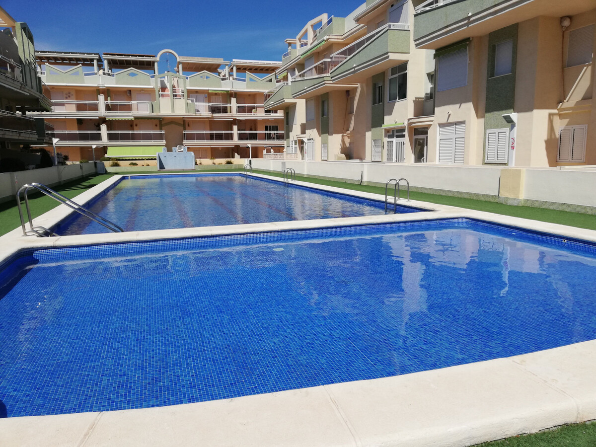 Penthouse à Xeraco, 130m de la plage avec solarium - Photo 4