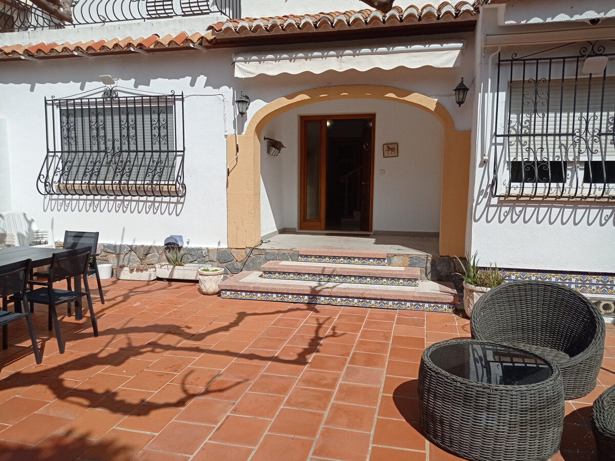 Maison spacieuse à Gandia, animaux acceptés, proche plage - Photo 1