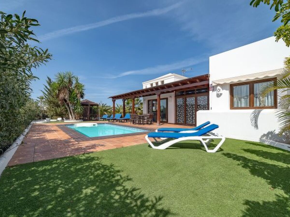 Villa Alegría – 4 chambres avec piscine chauffée à Playa Blanca - Photo 2