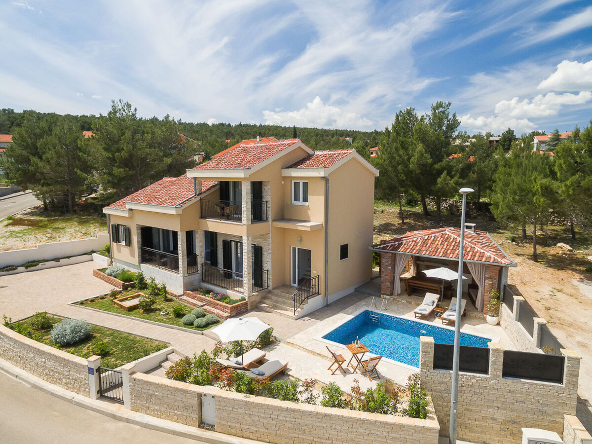 Villa Noa à Pridraga : piscine chauffée & vue mer - Photo 2