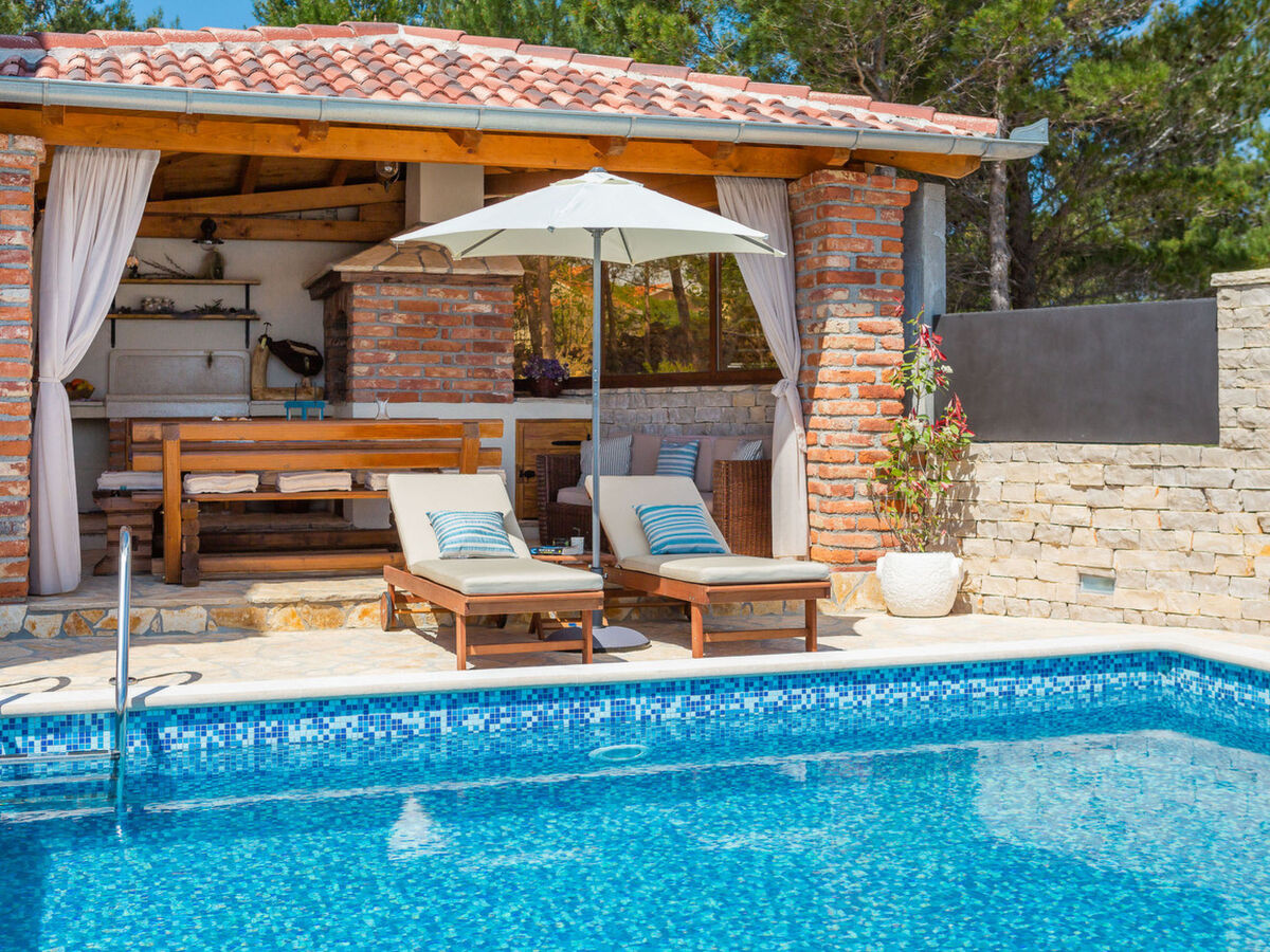 Villa Noa à Pridraga : piscine chauffée & vue mer - Photo 5