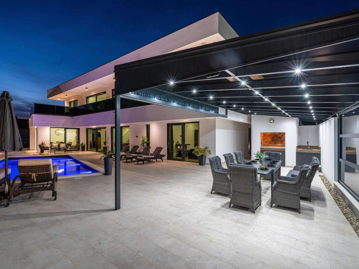 Villa Royal Hill – 4 chambres, piscine chauffée à Rovanjska - Photo 37