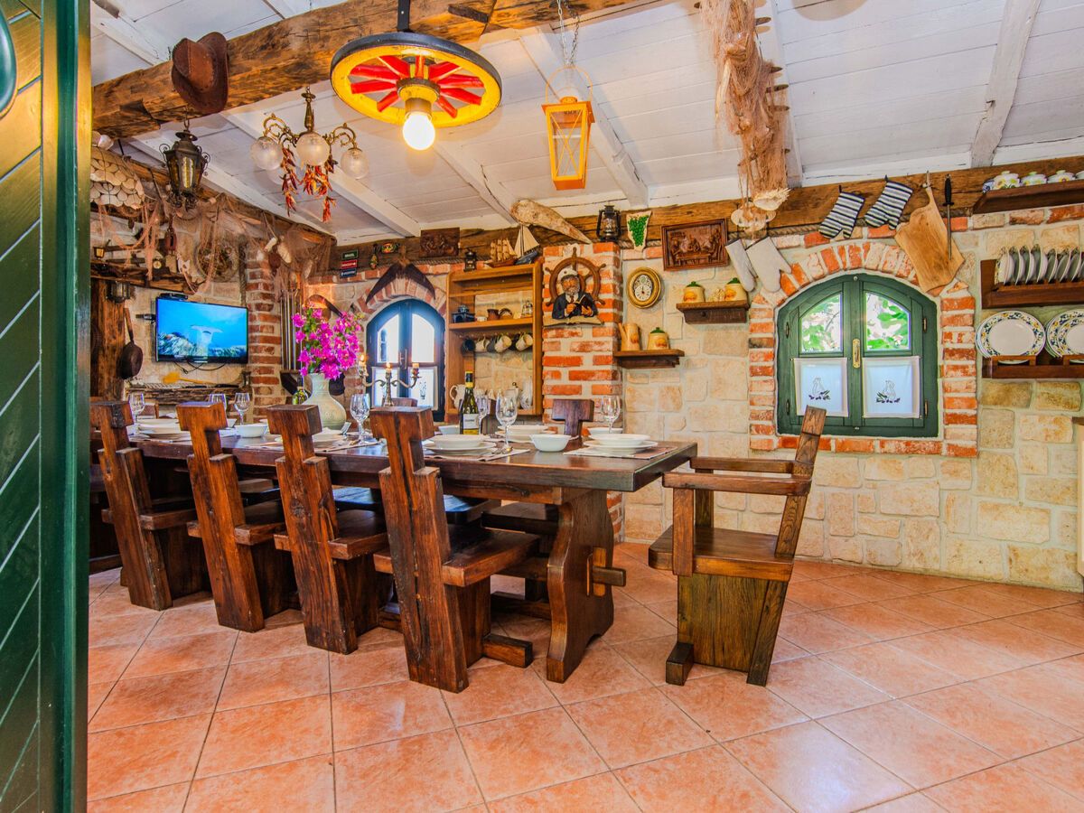 Villa Verde : 4 chambres, piscine privée à Rovanjska - Photo 19
