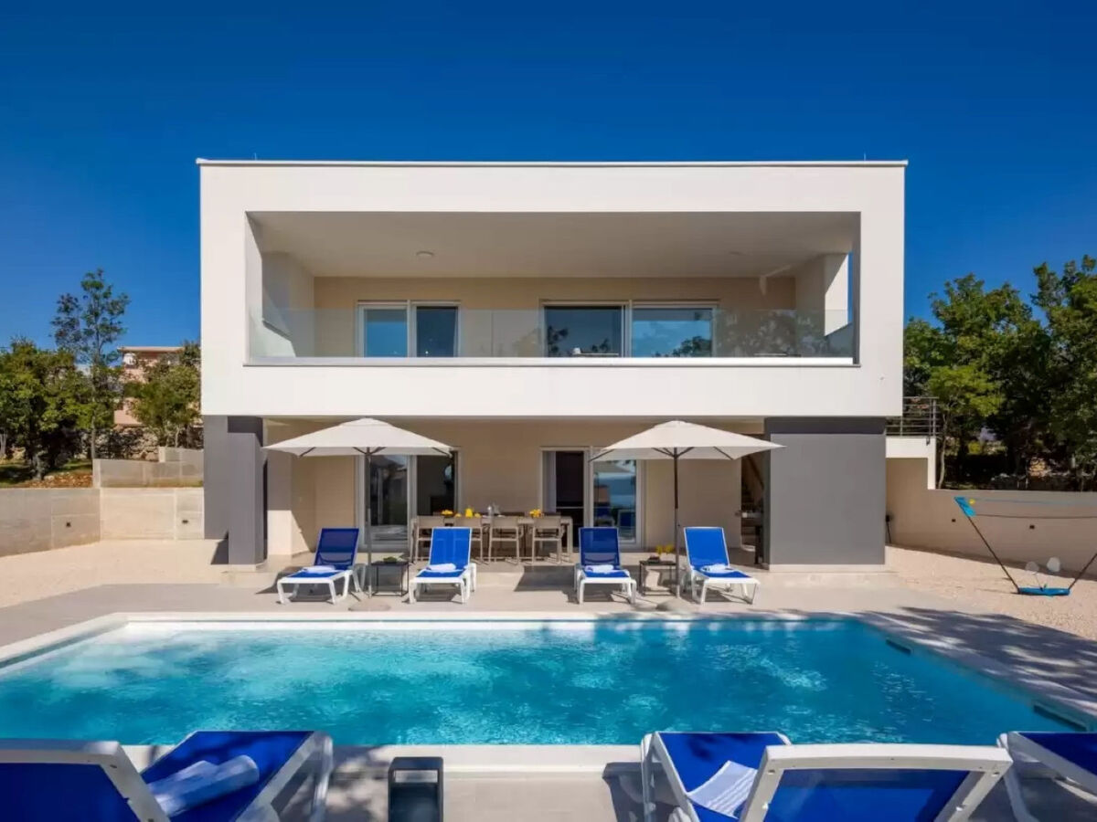 Villa Deep Green – Piscine privée et vue mer à Rovanjska - Photo 1