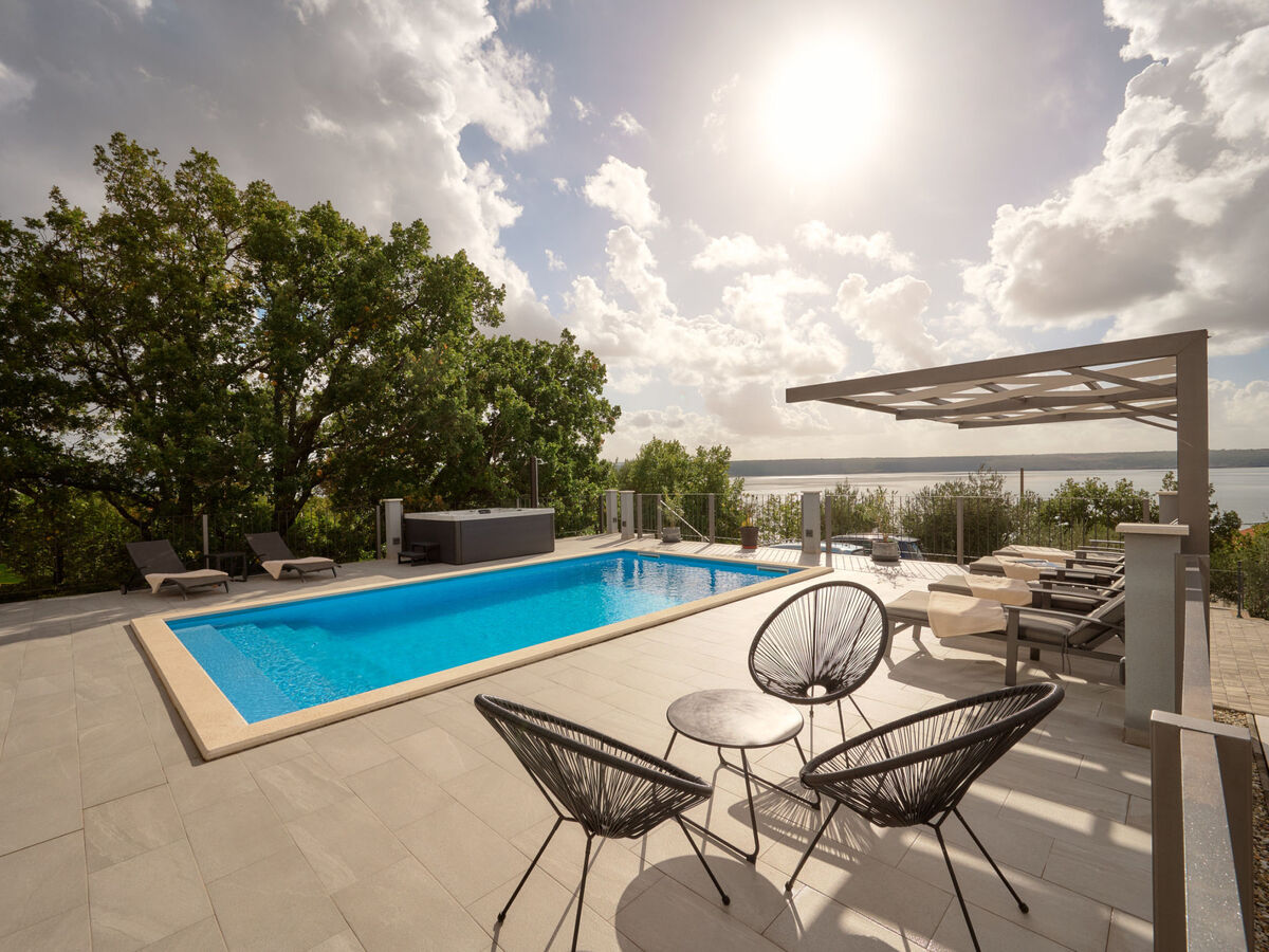 Villa Katharina à Rovanjska : 4 chambres, piscine privée, plage à 70m - Photo 7