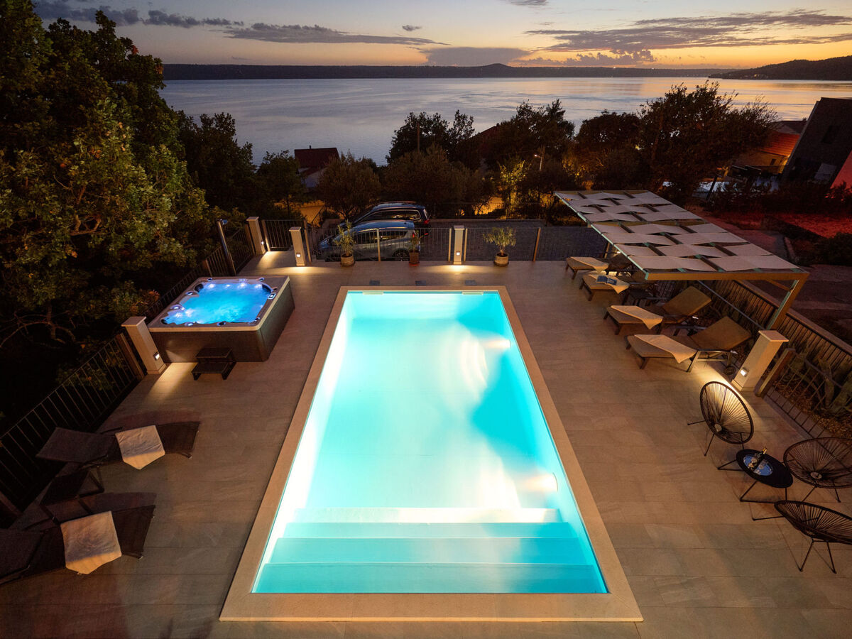 Villa Katharina à Rovanjska : 4 chambres, piscine privée, plage à 70m - Photo 14